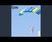 Kissies - Topic