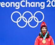 La Genevoise a gagné la médaille d’or en slopestyle aux Jeux olympiques de Pyeongchang en février dernier. Elle a atteint les sommets à son premier essai. Sarah Höfflin souffle un vent nouveau sur le sport genevois soixante-deux ans après le dernier titre genevois de Renée Colliard en slalom spécial aux Jeux Olympiques de Cortina d&#39;Ampezzo en 1956. nnByline: Sarah EnnemosernLocation: Pyeongchang, Meinier Südkorera, SchweiznNotes: Cette vidéo est accompagnée d&#39;une dépêchenType: Rep
