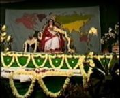 Archive video: H.H.Shri Mataji Nirmala Devi speaking in Hindi about false gurus (galat guru) at a Sahaja Yoga public program in Dehradun, India. (1993-1212)