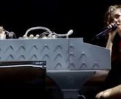 邓紫棋G.E.M 最新演出现场自弹自唱 誓为歌迷再唱500年