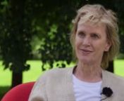 “I think physicists and poets are not as different as we like to think. The same unconscious processes are at work in both.” Watch award-winning writer Siri Hustvedt on getting into neuroscience at a late age, and how art and science benefit from each other.nnHustvedt shares how fiction and non-fiction interact: “I now have a very interesting double life between doing scholarly work and writing fiction.” Her memoir ‘The Shaking Woman or A History of My Nerves’ became an important