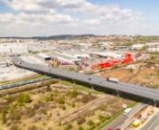 Do nového mostu ŠKODA AUTO investuje 650 milionů korun, po svém dokončení plánovaném na červen 2023 bude sloužit především nákladní kamionové dopravě, která tudy bude přivážet komponenty nezbytné pro výrobu.