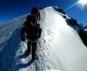 Pars au cœur des plus hauts sommets des Alpes Suisses, avec cette initiation à l&#39;alpinisme de 3 jours et 2 nuits en refuge. Un premier 4 000 m autour du Cervin qui t&#39;ouvrira les portes de l&#39;exploration en haute montagne. Accessible à toute personne pratiquant régulièrement une activité physique.