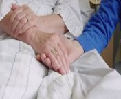 Hospice nurse reveals ‘almost everyone’ sees dead relatives before they die from preoccupied nurse on call 🚑 in sex videos