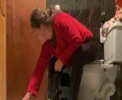 This side-splitting video serves as an embarrassing reminder that if mice were aware of how scared humans are of them, it&#39;d be game over for us in a heartbeat! &#60;br/&#62;&#60;br/&#62;The chucklesome clip features Citlaly and her mom hilariously fumbling their attempts to catch a mouse that somehow found its way into their bathroom. &#60;br/&#62;&#60;br/&#62;As the furry intruder continues to dart across the room, the ladies can&#39;t help but scream instead of patiently observing the mouse&#39;s movements to trap it. &#60;br/&#62;&#60;br/&#62;From the looks of it, the swift rodent must have perfected its escape game by watching Tom &amp; Jerry, skillfully evading all attacks launched by the startled humans.&#60;br/&#62;Location: Aguascalientes, Mexico &#60;br/&#62;WooGlobe Ref : WGA154859&#60;br/&#62;For licensing and to use this video, please email licensing@wooglobe.com