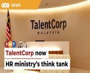 Minister Steven Sim says TalentCorp is in a unique position to play the part, through its many programmes for both local and global talent.&#60;br/&#62;&#60;br/&#62;Read More:&#60;br/&#62;https://www.freemalaysiatoday.com/category/nation/2024/03/08/human-resources-ministry-makes-talentcorp-its-think-tank/&#60;br/&#62;&#60;br/&#62;Laporan Lanjut:&#60;br/&#62;https://www.freemalaysiatoday.com/category/bahasa/tempatan/2024/03/08/talentcorp-diberi-mandat-badan-pemikir-kementerian-sumber-manusia/&#60;br/&#62;&#60;br/&#62;Free Malaysia Today is an independent, bi-lingual news portal with a focus on Malaysian current affairs.&#60;br/&#62;&#60;br/&#62;Subscribe to our channel - http://bit.ly/2Qo08ry&#60;br/&#62;------------------------------------------------------------------------------------------------------------------------------------------------------&#60;br/&#62;Check us out at https://www.freemalaysiatoday.com&#60;br/&#62;Follow FMT on Facebook: https://bit.ly/49JJoo5&#60;br/&#62;Follow FMT on Dailymotion: https://bit.ly/2WGITHM&#60;br/&#62;Follow FMT on X: https://bit.ly/48zARSW &#60;br/&#62;Follow FMT on Instagram: https://bit.ly/48Cq76h&#60;br/&#62;Follow FMT on TikTok : https://bit.ly/3uKuQFp&#60;br/&#62;Follow FMT Berita on TikTok: https://bit.ly/48vpnQG &#60;br/&#62;Follow FMT Telegram - https://bit.ly/42VyzMX&#60;br/&#62;Follow FMT LinkedIn - https://bit.ly/42YytEb&#60;br/&#62;Follow FMT Lifestyle on Instagram: https://bit.ly/42WrsUj&#60;br/&#62;Follow FMT on WhatsApp: https://bit.ly/49GMbxW &#60;br/&#62;------------------------------------------------------------------------------------------------------------------------------------------------------&#60;br/&#62;Download FMT News App:&#60;br/&#62;Google Play – http://bit.ly/2YSuV46&#60;br/&#62;App Store – https://apple.co/2HNH7gZ&#60;br/&#62;Huawei AppGallery - https://bit.ly/2D2OpNP&#60;br/&#62;&#60;br/&#62;#FMTNews #StevenSim #TalentCorp #FutureSkillsTalentCounci