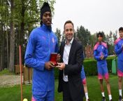 Milanello: Leão's award ceremony for his 200 appearances from www 200 xxx ka