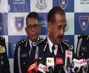 After attending a duties handover ceremony in Kuala Lumpur on Monday (April 8 ), Inspector-General of Police Tan Sri Razarudin Husain told a press conference that an Israeli killer detained with six pistols last month was expected to be charged in court this week.&#60;br/&#62;&#60;br/&#62;Razarudin said a local couple who allegedly sold the weapons to the killer was charged in court on Monday.&#60;br/&#62;&#60;br/&#62;Read more at https://rb.gy/v2fib8&#60;br/&#62;&#60;br/&#62;WATCH MORE: https://thestartv.com/c/news&#60;br/&#62;SUBSCRIBE: https://cutt.ly/TheStar&#60;br/&#62;LIKE: https://fb.com/TheStarOnline