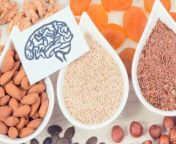 Eating These, Brain-Healthy Foods, Will Boost Your Memory and Cognition.&#60;br/&#62;It’s common knowledge that certain foods&#60;br/&#62;can help your physical health.&#60;br/&#62;But did you know that the right foods&#60;br/&#62;can also benefit you neurologically? .&#60;br/&#62;According to &#39;Woman&#39;s Day,&#39; these nine foods can boost &#60;br/&#62;your memory, cognition and overall brain health. .&#60;br/&#62;According to &#39;Woman&#39;s Day,&#39; these nine foods can boost &#60;br/&#62;your memory, cognition and overall brain health. .&#60;br/&#62;1. Berries.&#60;br/&#62;2. Green Leafy Vegetables.&#60;br/&#62;3. Beans.&#60;br/&#62;4. Whole Grains.&#60;br/&#62;5. Poultry.&#60;br/&#62;6. Fish.&#60;br/&#62;7. Nuts.&#60;br/&#62;8. Olive Oil.&#60;br/&#62;9. Wine