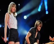 Keith Urban is addicted and he just can&#39;t get enough of Ariana Grande&#39;s latest hit.