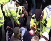 Protests broke out in Peckham, London, over the planned transfer of asylum seekers to the Bibby Stockholm barge in Dorset. &#60;br/&#62; &#60;br/&#62; Report by Ajagbef. Like us on Facebook at http://www.facebook.com/itn and follow us on Twitter at http://twitter.com/itn