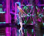 Martina McBride&#39;s golden buzzer returns with a wonderful choreographed dance!