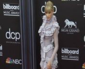 Ancestry Reveals , Taylor Swift&#39;s Connection , With Emily Dickinson.&#60;br/&#62;NBC reports that Taylor Swift has been &#60;br/&#62;found to be a distant relative of legendary &#60;br/&#62;American poet Emily Dickinson. .&#60;br/&#62;NBC reports that Taylor Swift has been &#60;br/&#62;found to be a distant relative of legendary &#60;br/&#62;American poet Emily Dickinson. .&#60;br/&#62;On March 4, genealogy company &#60;br/&#62;Ancestry revealed that Swift is &#60;br/&#62;Dickinson&#39;s sixth cousin, three times removed.&#60;br/&#62;Swift and Dickinson both &#60;br/&#62;descend from a 17th century&#60;br/&#62; English immigrant (Swift’s &#60;br/&#62;9th great-grandfather and &#60;br/&#62;Dickinson’s 6th great-grandfather &#60;br/&#62;who was an early settler&#60;br/&#62;of Windsor, Connecticut), Ancestry statement, via &#39;TODAY&#39;.&#60;br/&#62;Swift and Dickinson both &#60;br/&#62;descend from a 17th century&#60;br/&#62; English immigrant (Swift’s &#60;br/&#62;9th great-grandfather and &#60;br/&#62;Dickinson’s 6th great-grandfather &#60;br/&#62;who was an early settler&#60;br/&#62;of Windsor, Connecticut), Ancestry statement, via &#39;TODAY&#39;.&#60;br/&#62;Taylor Swift’s ancestors remained &#60;br/&#62;in Connecticut for six generations &#60;br/&#62;until her part of the family &#60;br/&#62;eventually settled in northwestern &#60;br/&#62;Pennsylvania, where they &#60;br/&#62;married into the Swift family line, Ancestry statement, via &#39;TODAY&#39;.&#60;br/&#62;Taylor Swift’s ancestors remained &#60;br/&#62;in Connecticut for six generations &#60;br/&#62;until her part of the family &#60;br/&#62;eventually settled in northwestern &#60;br/&#62;Pennsylvania, where they &#60;br/&#62;married into the Swift family line, Ancestry statement, via &#39;TODAY&#39;.&#60;br/&#62;NBC points out that prior to this &#60;br/&#62;announcement, Swift has publicly &#60;br/&#62;referenced the 19th century poet. .&#60;br/&#62;In 2022, Swift mentioned Dickinson while receiving &#60;br/&#62;the Songwriter-Artist of the Decade Award from &#60;br/&#62;the Nashville Songwriters Association International.&#60;br/&#62;If my lyrics sound like a letter &#60;br/&#62;written by Emily Dickinson’s &#60;br/&#62;great-grandmother while sewing &#60;br/&#62;a lace curtain, that’s me &#60;br/&#62;writing in the Quill genre, Taylor Swift, via NBC.&#60;br/&#62;Other connections have been drawn to Swift&#39;s ninth studio &#60;br/&#62;album &#39;Evermore,&#39; which was announced in 2020 on &#60;br/&#62;December 10, which happens to be Dickinson&#39;s birthday.&#60;br/&#62;NBC reports that this is not the first &#60;br/&#62;time that Ancestry has found &#60;br/&#62;connections between American icons.&#60;br/&#62;In 2019, the genealogy company found that Tom Hanks was &#60;br/&#62;related to late children&#39;s TV host Mister Rogers, whom &#60;br/&#62;Hanks portrayed in &#39;A Beautiful Day in the Neighborhood.&#39;.&#60;br/&#62;In 2019, the genealogy company found that Tom Hanks was &#60;br/&#62;related to late children&#39;s TV host Mister Rogers, whom &#60;br/&#62;Hanks portrayed in &#39;A Beautiful Day in the Neighborhood.&#39;