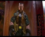 Small Soldiers trailer from ညမင်းသား​အောကားsmall girl