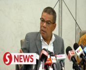 Datuk Seri Saifuddin Nasution Ismail said the claims of foreigners dominating the country’s vegetable supply chain needs to be comprehensively addressed with the involvement of all relevant parties.&#60;br/&#62;&#60;br/&#62;The Home Minister said on Tuesday (March 19) that the ministry took the claims seriously and reminded locals not to extend protection to illegal immigrants.&#60;br/&#62;&#60;br/&#62;WATCH MORE: https://thestartv.com/c/news&#60;br/&#62;SUBSCRIBE: https://cutt.ly/TheStar&#60;br/&#62;LIKE: https://fb.com/TheStarOnline&#60;br/&#62;