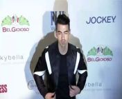 It&#39;s no surprise that Joe Jonas is one of the hottest celebs in the music biz and now, the DNCE singer is showing off what&#39;s underneath his killer fashion sense as he has been selected to model for GUESS&#39;s Spring 2017 underwear line.