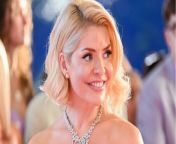 Holly Willoughby: An insider reveals a new alleged deal with Netflix could make her a global star from curvy cutie holly