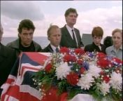 First broadcast 2nd February 1992.&#60;br/&#62;&#60;br/&#62;Lovejoy&#39;s entrusted with the medals of the brother of Jane&#39;s former housekeeper Vera, but they are stolen from his safe.&#60;br/&#62;&#60;br/&#62;Ian McShane ... Lovejoy&#60;br/&#62;Phyllis Logan ... Lady Jane Felsham&#60;br/&#62;Dudley Sutton ... Tinker Dill&#60;br/&#62;Chris Jury ... Eric Catchpole&#60;br/&#62;Russell Hunter ... Harry Mackie&#60;br/&#62;Nickolas Grace ... Jeremy Prince&#60;br/&#62;Joseph Long ... Angelo Pantaloni&#60;br/&#62;Doreen Mantle ... Vera&#60;br/&#62;Amanda Elwes ... Fiona&#60;br/&#62;Derek Benfield ... Don&#60;br/&#62;Godfrey Jackman ... Ivan&#60;br/&#62;Garfield Morgan ... Commander Jolly&#60;br/&#62;Roger Sloman ... Ted&#60;br/&#62;Gerard Horan ... Toni&#60;br/&#62;Sally Home ... Xanthe&#60;br/&#62;Ian Brimble ... Cox&#60;br/&#62;Steven Alvey ... Young Policeman&#60;br/&#62;Peter Dawson ... Peter&#60;br/&#62;Yolanda Mason ... Italian TV Reporter&#60;br/&#62;
