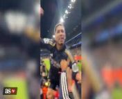 “Asi gana Madrid!” -Bellingham chants and celebrates win with fans from baby alien fan van
