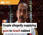 Police also arrest local man who was the Israeli suspect’s driver since his arrival on March 12.&#60;br/&#62;&#60;br/&#62;Read More: https://www.freemalaysiatoday.com/category/nation/2024/03/30/cops-nab-couple-for-allegedly-supplying-guns-to-israeli/&#60;br/&#62;&#60;br/&#62;Laporan Lanjut: https://www.freemalaysiatoday.com/category/bahasa/tempatan/2024/03/30/suami-isteri-jual-senjata-dibeli-di-thailand-kepada-warga-israel/&#60;br/&#62;&#60;br/&#62;Free Malaysia Today is an independent, bi-lingual news portal with a focus on Malaysian current affairs.&#60;br/&#62;&#60;br/&#62;Subscribe to our channel - http://bit.ly/2Qo08ry&#60;br/&#62;------------------------------------------------------------------------------------------------------------------------------------------------------&#60;br/&#62;Check us out at https://www.freemalaysiatoday.com&#60;br/&#62;Follow FMT on Facebook: https://bit.ly/49JJoo5&#60;br/&#62;Follow FMT on Dailymotion: https://bit.ly/2WGITHM&#60;br/&#62;Follow FMT on X: https://bit.ly/48zARSW &#60;br/&#62;Follow FMT on Instagram: https://bit.ly/48Cq76h&#60;br/&#62;Follow FMT on TikTok : https://bit.ly/3uKuQFp&#60;br/&#62;Follow FMT Berita on TikTok: https://bit.ly/48vpnQG &#60;br/&#62;Follow FMT Telegram - https://bit.ly/42VyzMX&#60;br/&#62;Follow FMT LinkedIn - https://bit.ly/42YytEb&#60;br/&#62;Follow FMT Lifestyle on Instagram: https://bit.ly/42WrsUj&#60;br/&#62;Follow FMT on WhatsApp: https://bit.ly/49GMbxW &#60;br/&#62;------------------------------------------------------------------------------------------------------------------------------------------------------&#60;br/&#62;Download FMT News App:&#60;br/&#62;Google Play – http://bit.ly/2YSuV46&#60;br/&#62;App Store – https://apple.co/2HNH7gZ&#60;br/&#62;Huawei AppGallery - https://bit.ly/2D2OpNP&#60;br/&#62;&#60;br/&#62;#FMTNews #RazarudinHusain #CID #Firearms
